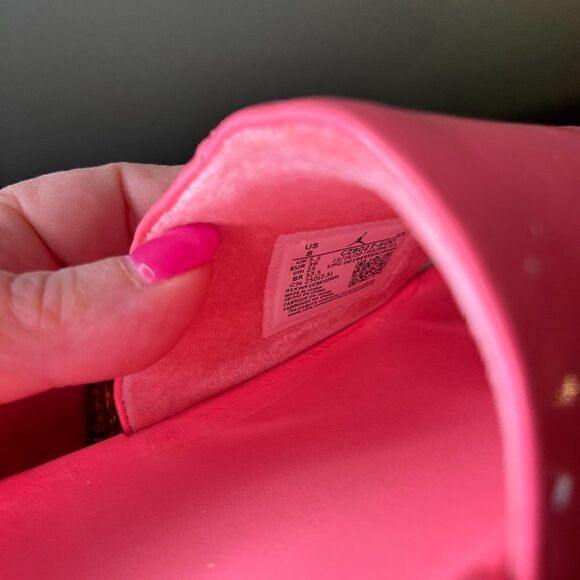 Jordan Pink Flip Flops SlidesโUS 8 CZ8027-600 LikeโNew - Picture 3 of 15
